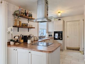 Photo 15- click for photo gallery